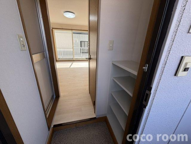 フェリス・Nの玄関