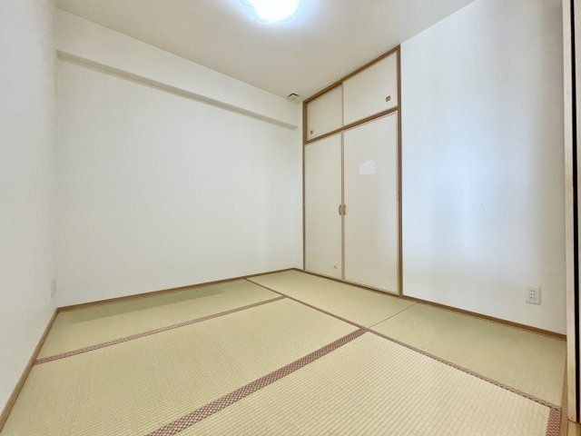 アルファステイツ平成の和室|和室は4.5帖です。仕切りをすればプライベートな空間を確保できます。