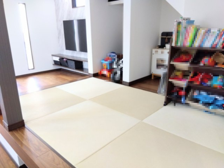 【居間・リビング】の画像