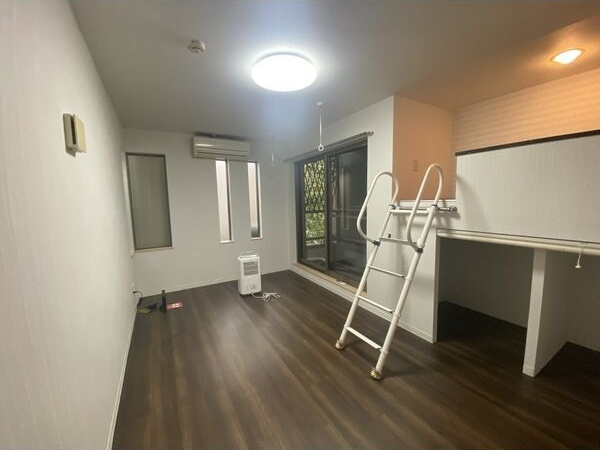 プリミエール妙音通の居間・リビング