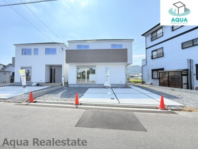 高松市上天神町新築戸建の駐車場|駐車場に車を止められます