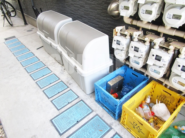 Ａｍｉｔｉｅ　Ｏｊｉｋａｍｉｙａのその他共用部分|共用ゴミ置き場です☆