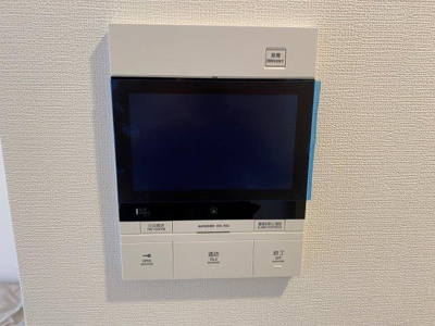 【セキュリティ】 | エスリード南森町ラグシス | モニター付きインターホンです