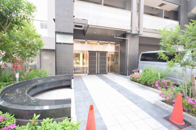 【エントランス】 | エスリード南森町ラグシス | 毎日通るエントランスはこのようになっています