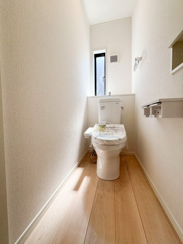 三郷市　彦成1丁目　新築戸建　全1棟のトイレ|施工例です