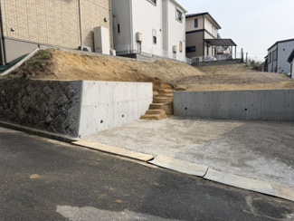 【前面道路含む現地写真】 | 寝屋川市国松町P3　売地(条件付き)