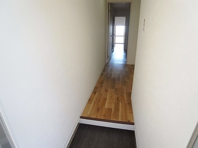 【玄関】 | クローバーⅡ | 玄関