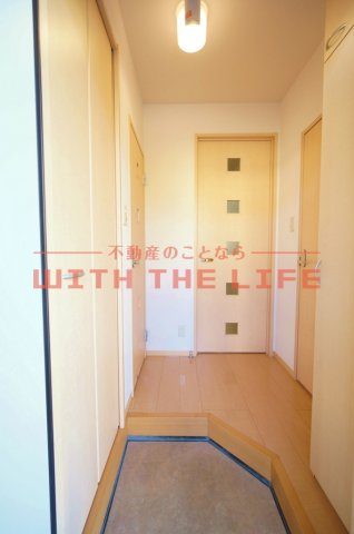 フローラ国分【キャッシュバック対象物件】の玄関|落ち着いた玄関です