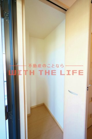 フローラ国分【キャッシュバック対象物件】の玄関|落ち着いた玄関です