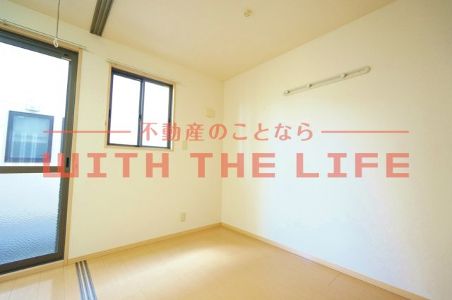 フローラ国分【キャッシュバック対象物件】の寝室|落ち着いた色調の寝室です