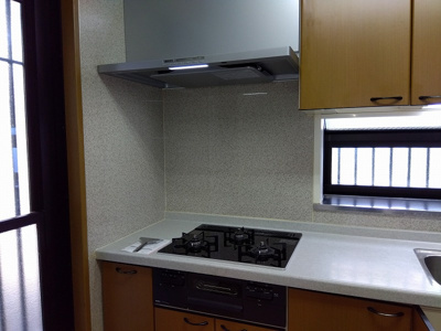 【キッチン】 | 諏訪市中洲 中古住宅⑰ | ガスコンロ