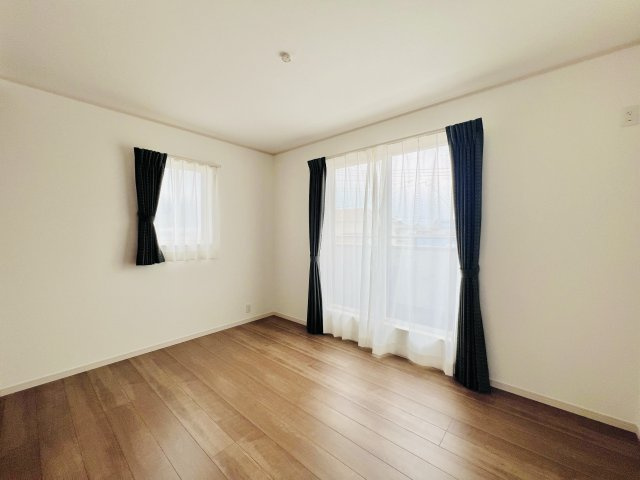 太田市由良町の洋室|お子様の一人部屋デビューにも最適♪