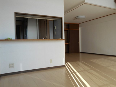 【居間・リビング】 | ファミール四日市