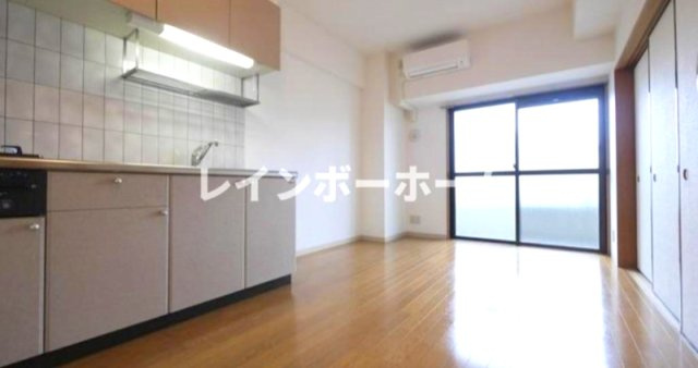 三郷市早稲田１丁目の賃貸マンション