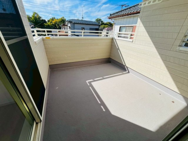 第1期のバルコニー|〇バルコニー〇
太陽の光が気持ちいいバルコニー！
2025年10月撮影