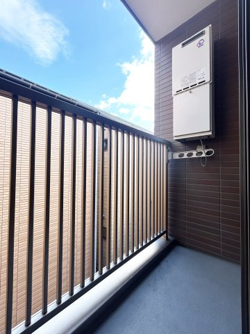 ペルカルロ白龍町のバルコニー