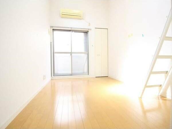 ペルカルロ白龍町の居間・リビング