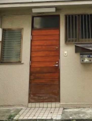 東向島一丁目貸戸建のエントランス