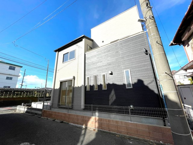 ふじみ野市駒西１丁目 新築戸建の外観|2面道路のため日当たり通風良好です。
