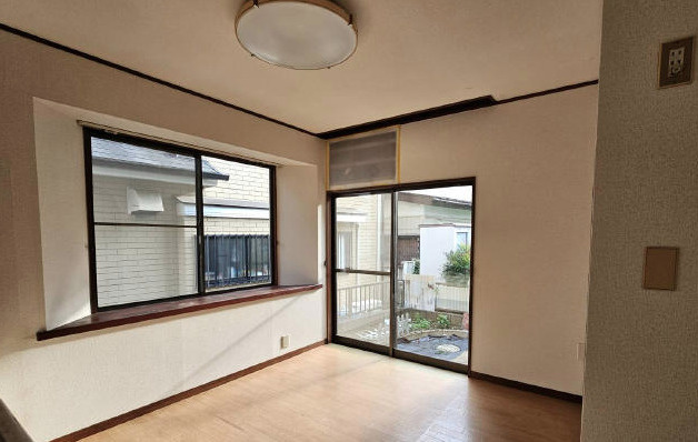 中古／ふじみ野市桜ケ丘3丁目のダイニング|たっぷりの陽光に包まれる明るい住まい