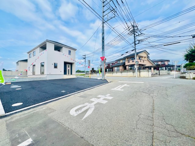 前橋市富士見町時沢の前面道路含む現地写真|車の通りも少なく駐車も楽々♪