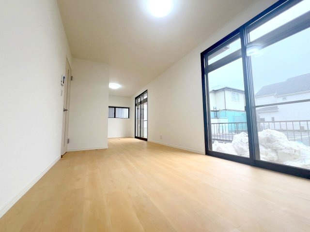 武蔵村山市大南3丁目　中古戸建　の居間・リビング