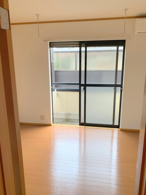 ベルメゾンの居間・リビング|★収納もついた6.0帖洋室★