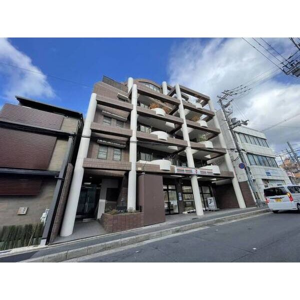 EXE東山（エグゼ東山）の外観