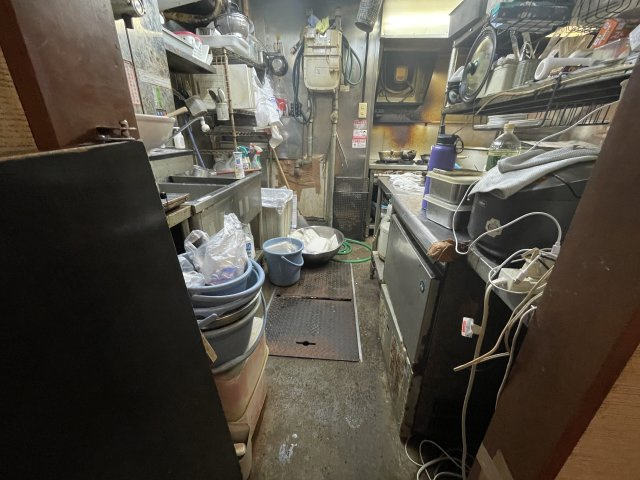 【キッチン】 | 吉祥寺駅1分 くまもとビル 2階 12.99坪 ラーメン店居抜き