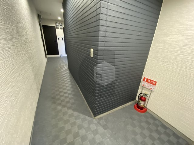 ラージヒル長瀬WESTのロビー