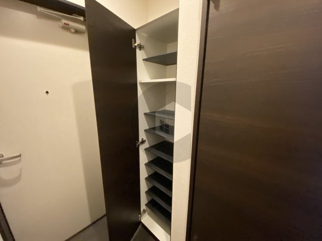 ラージヒル長瀬WESTの収納