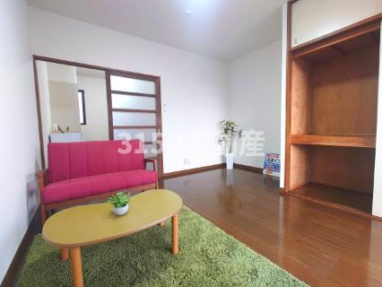 島川ハイツの居間・リビング