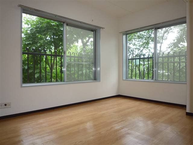 秀和麻布笄町レジデンスの居間・リビング