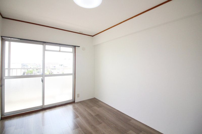 【居間・リビング】 | メゾン興国