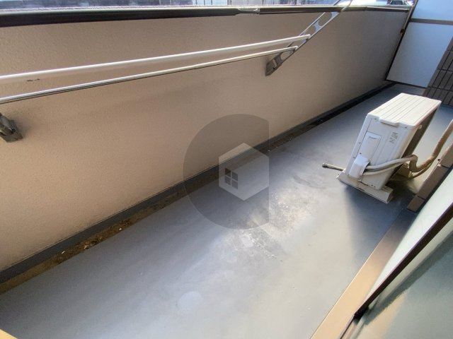 ラ・フォーレ高井田のバルコニー