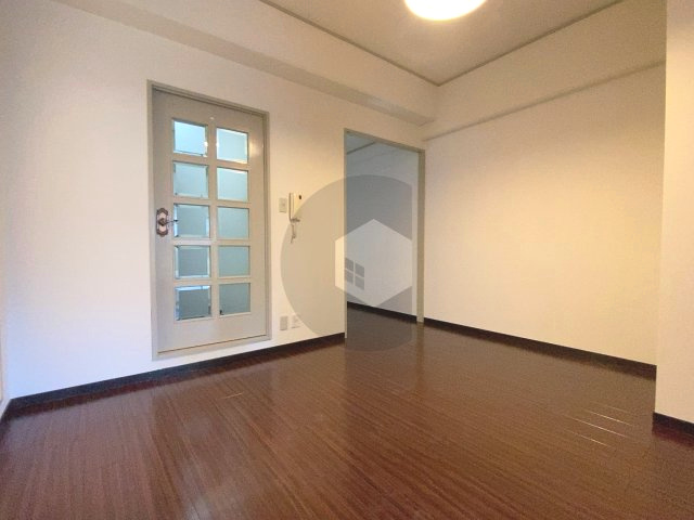 ラ・フォーレ高井田の居間・リビング