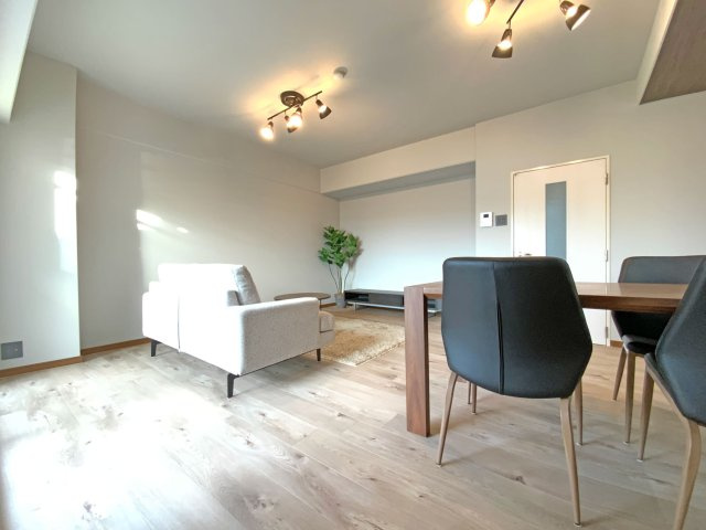 朝日プラザ西舞子の居間・リビング|リビングダイニング