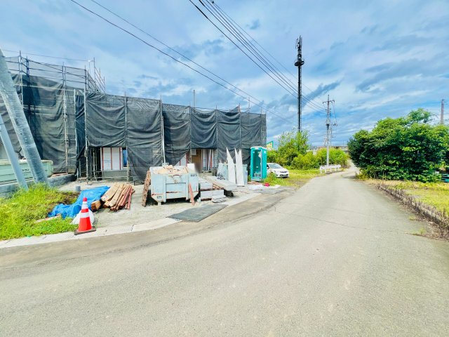 高崎市箕郷町上芝の前面道路含む現地写真|車の通りも少なく駐車も楽々♪