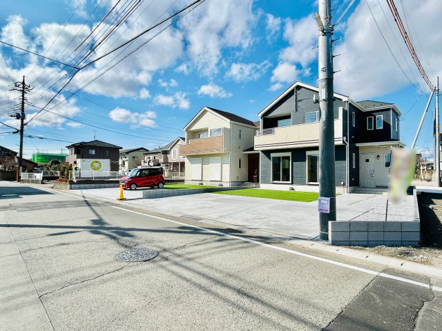 高崎市貝沢町の前面道路含む現地写真|前面道路6ｍで駐車が得意ではないという方におすすめです♪