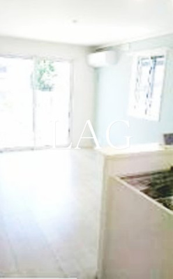 【居間・リビング】 | ソレアードⅢ | 洋室のお部屋です。