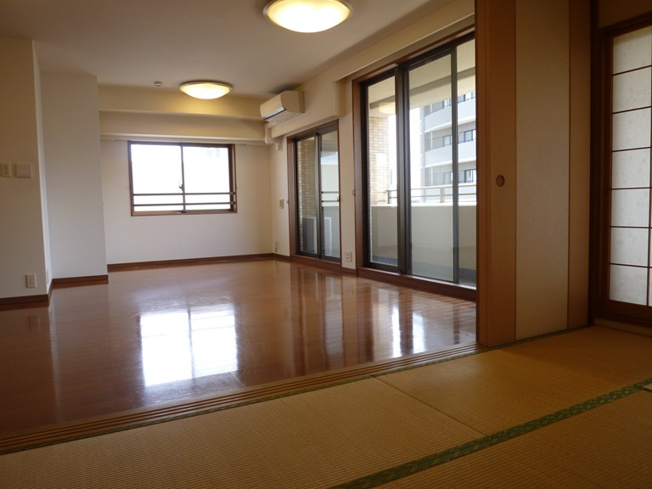 【居間・リビング】 | クリオ本厚木壱番館　 | 使いやすいキッチンです