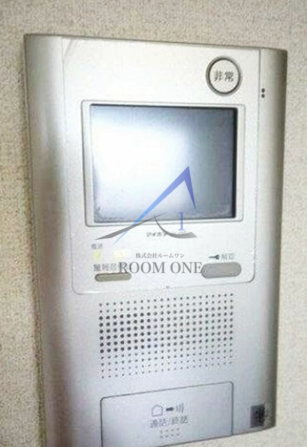 トーシンフェニックス武蔵新城のセキュリティ|モニター付きインターホンです。
