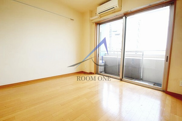 リクレイシア西横浜の居間・リビング|洋室のお部屋です。