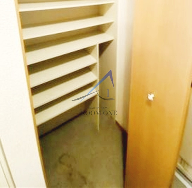 エルメゾン　ユウ