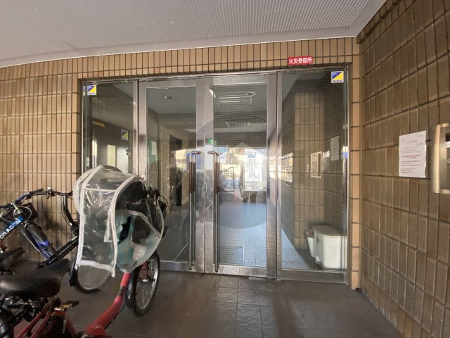 ラ・フォーレ西堤のエントランス