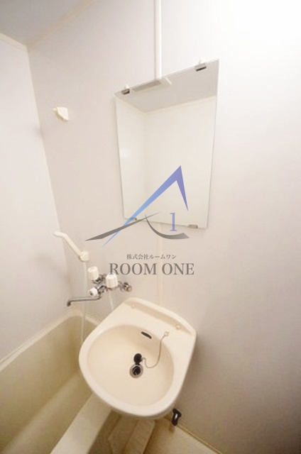 ヴェリテ東松原の洗面所|洗面台です。