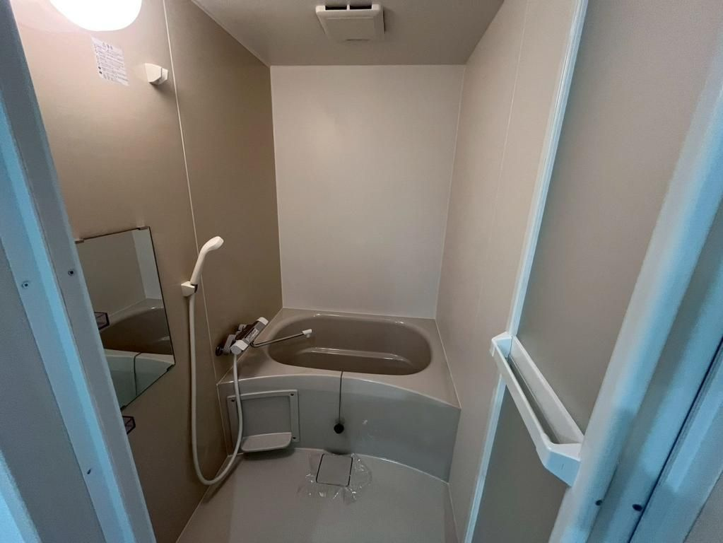 ニードハイツの浴室