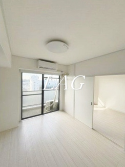 【居間・リビング】 | 月田マンション | 洋室のお部屋です。