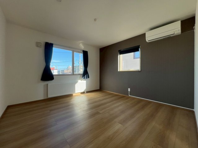 藤野2条13丁目　戸建の洋室