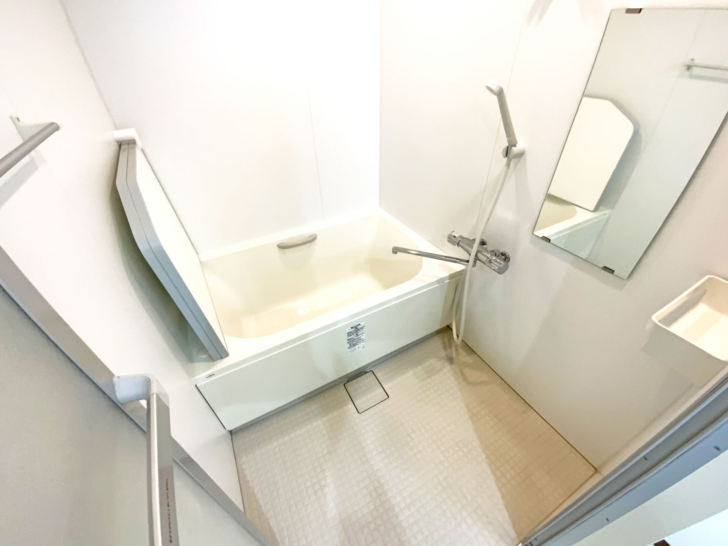 万葉ハイツ舞子の浴室|浴室